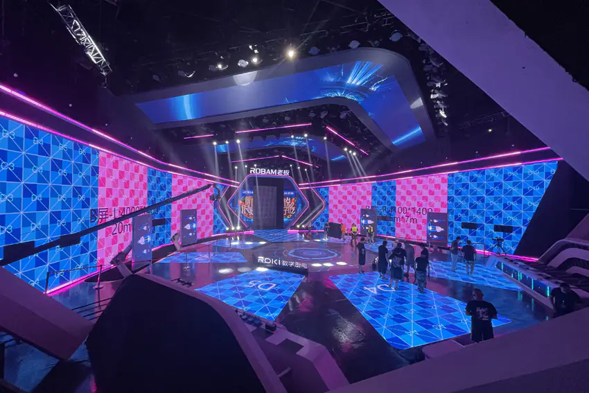 COB fine pitch LED showcase