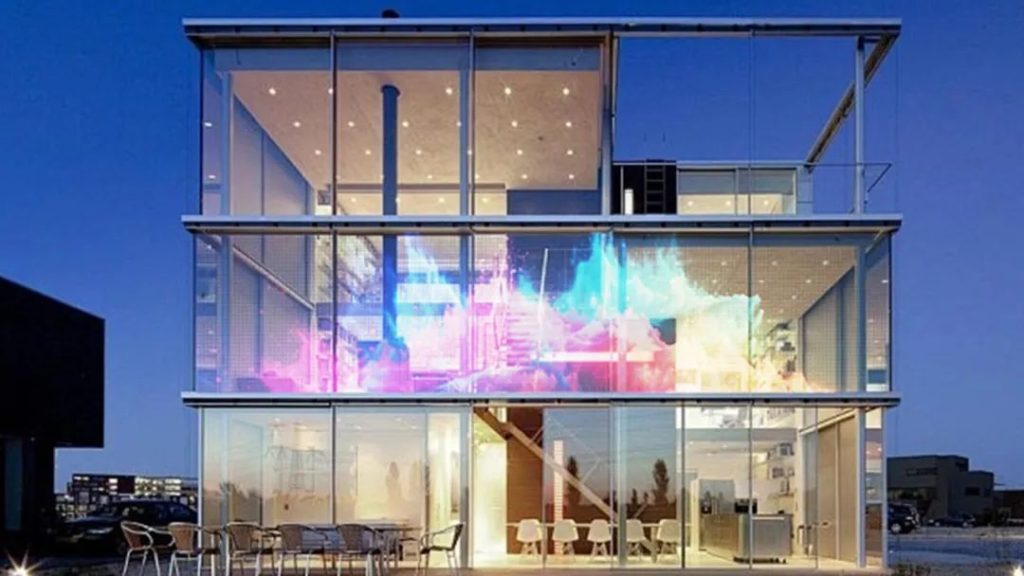 LED HOLO Display At Luxury Store